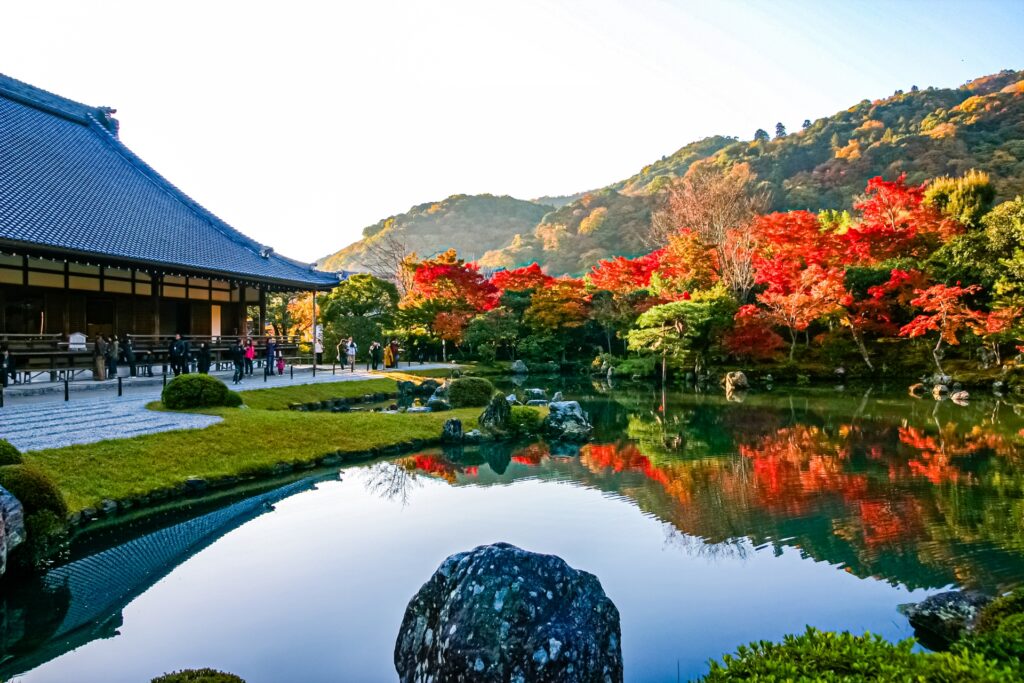 Magical Autumn Day Trips from Osaka & Kyoto: 5 Scenic Getaways for Fall Foliage Lovers 4 28419269 m