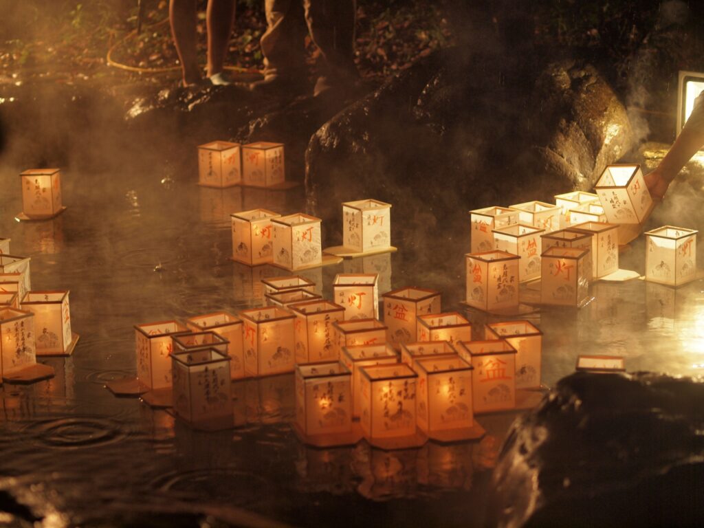 The Best Autumn Onsen Getaways in Japan 2025 – Hot Springs & Autumn Views 7 3905573 m