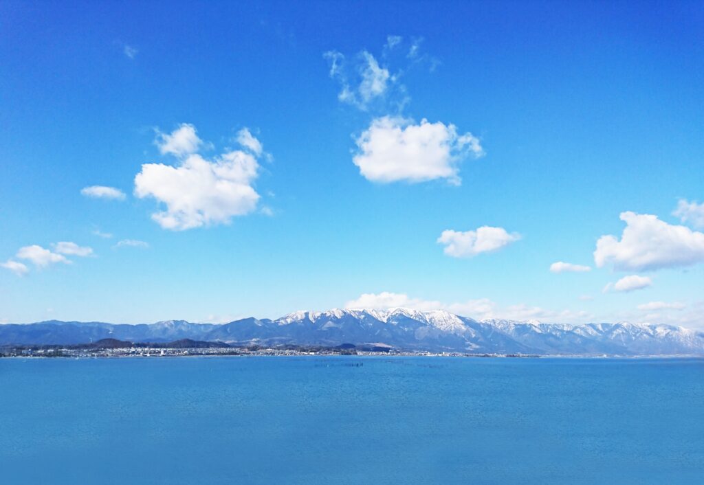 5 Breathtaking Places to See Early Snowfall in Japan This November 5 25385719 m