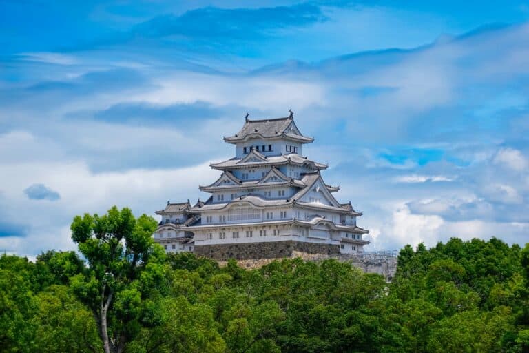 Himeji Castle Day Trip from Osaka or Kyoto: Discover Japan’s Magnificent White Castle
