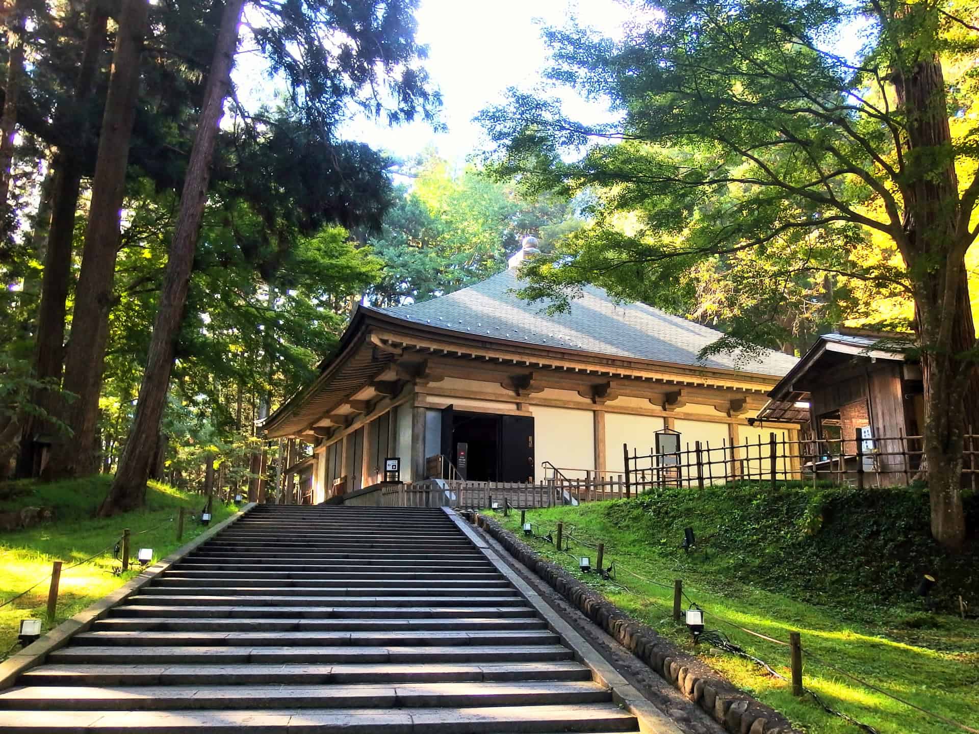 7 Beautiful Japanese Temples to Visit Beyond Kyoto 9 25132088 m